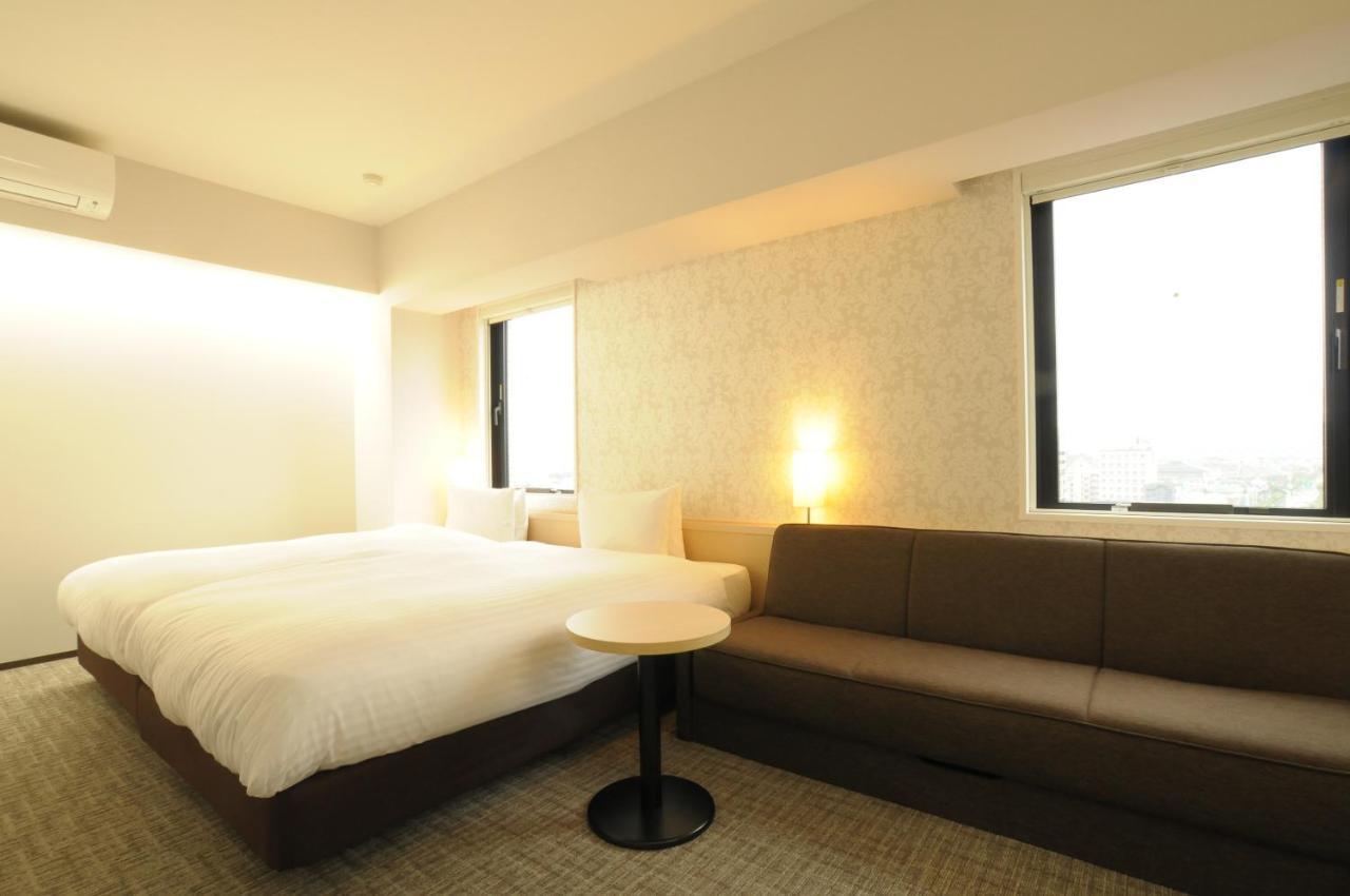 AB Hotel Omihachiman Bagian luar foto