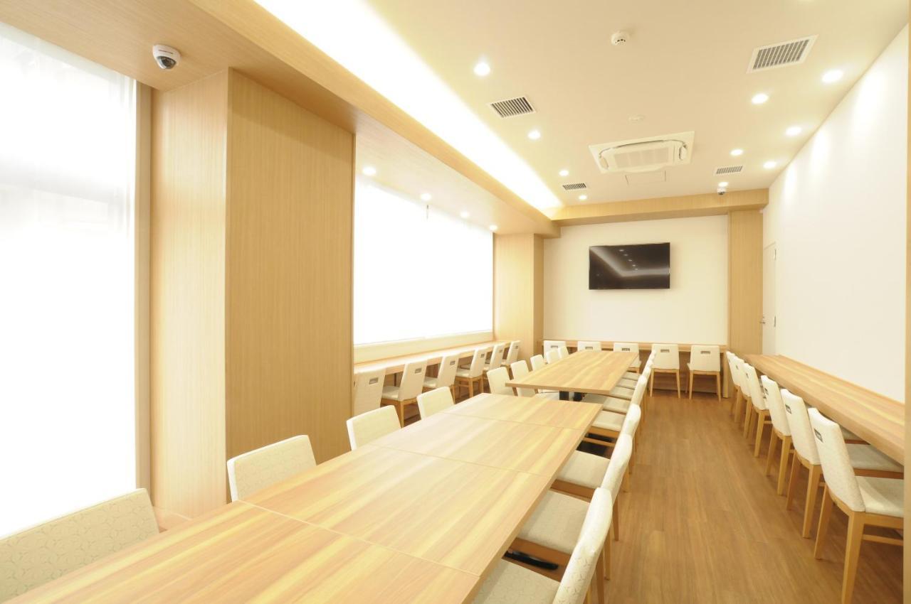 AB Hotel Omihachiman Bagian luar foto